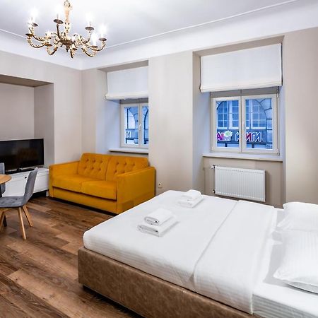 Romari Площа Катедральна 8 Appartement Lviv Buitenkant foto