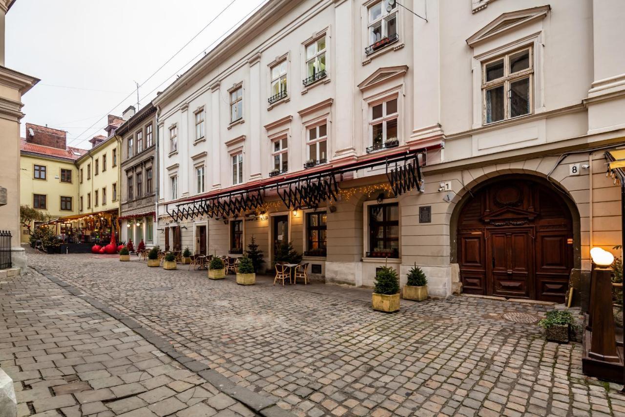 Romari Площа Катедральна 8 Appartement Lviv Buitenkant foto