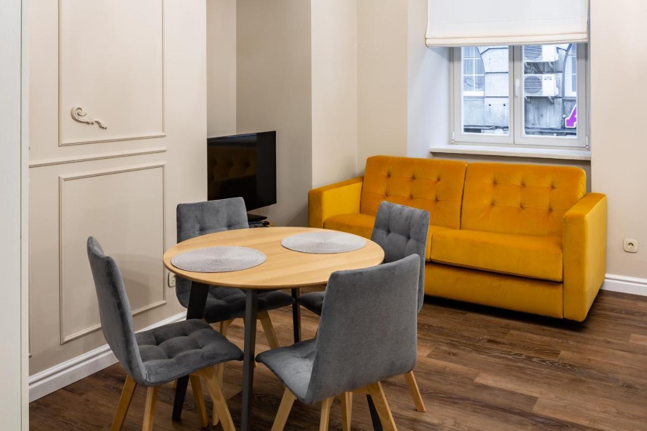 Romari Площа Катедральна 8 Appartement Lviv Buitenkant foto