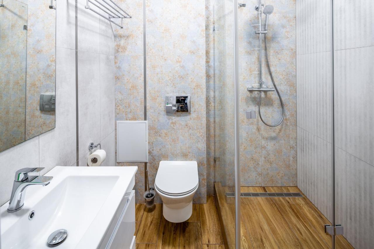 Romari Площа Катедральна 8 Appartement Lviv Buitenkant foto