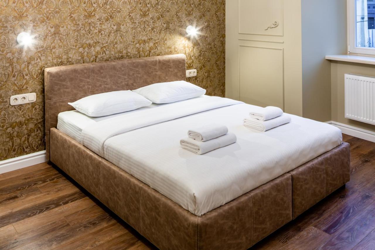 Romari Площа Катедральна 8 Appartement Lviv Buitenkant foto